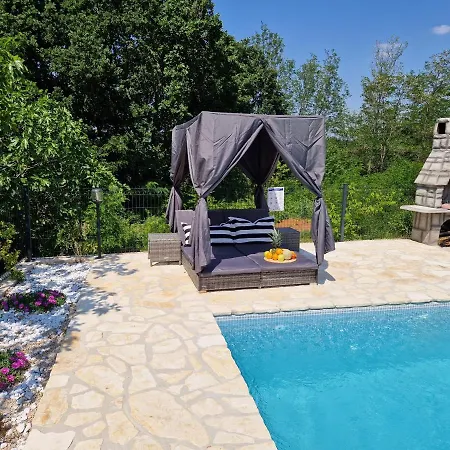 Casa Della Noemi 펜션